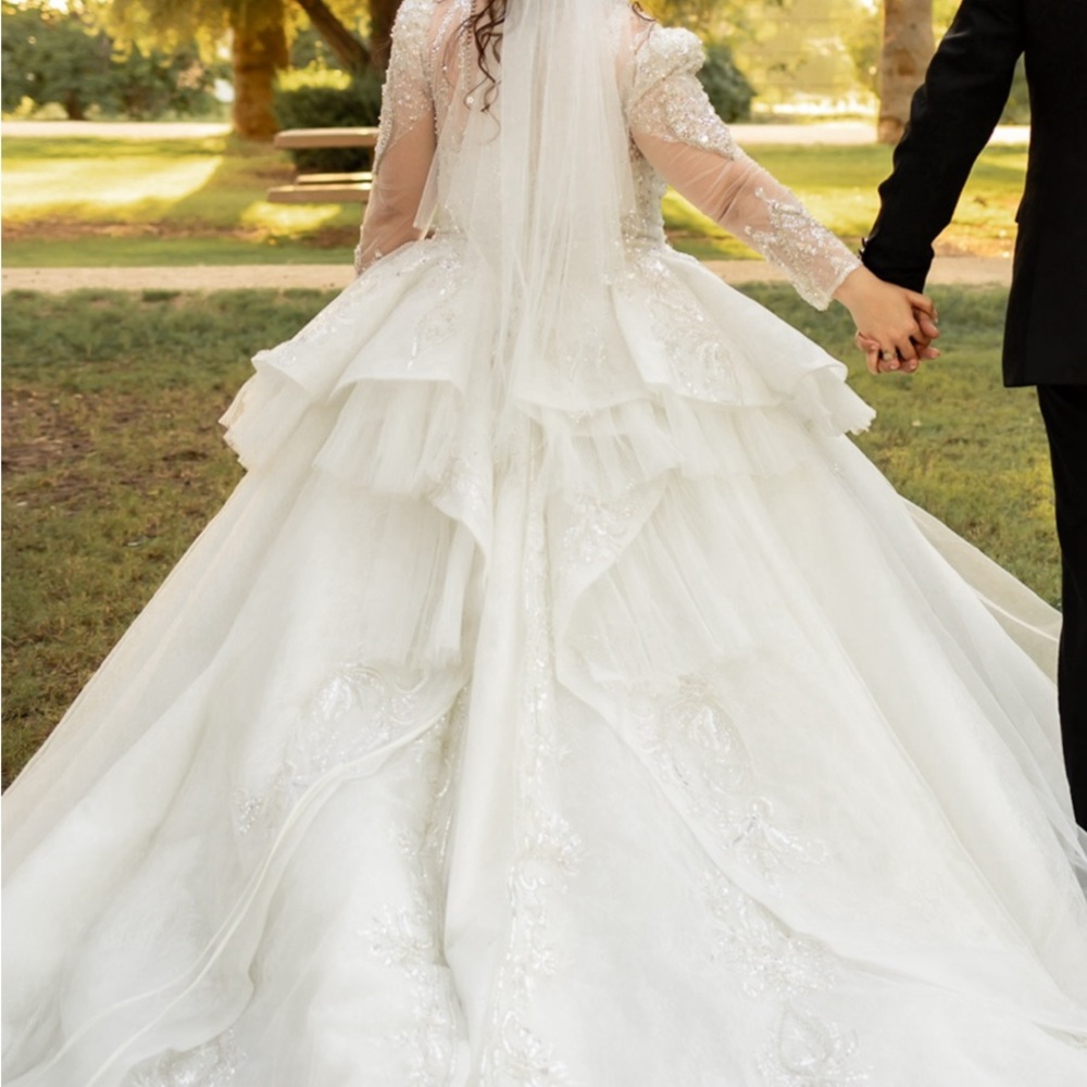 Wedding dress